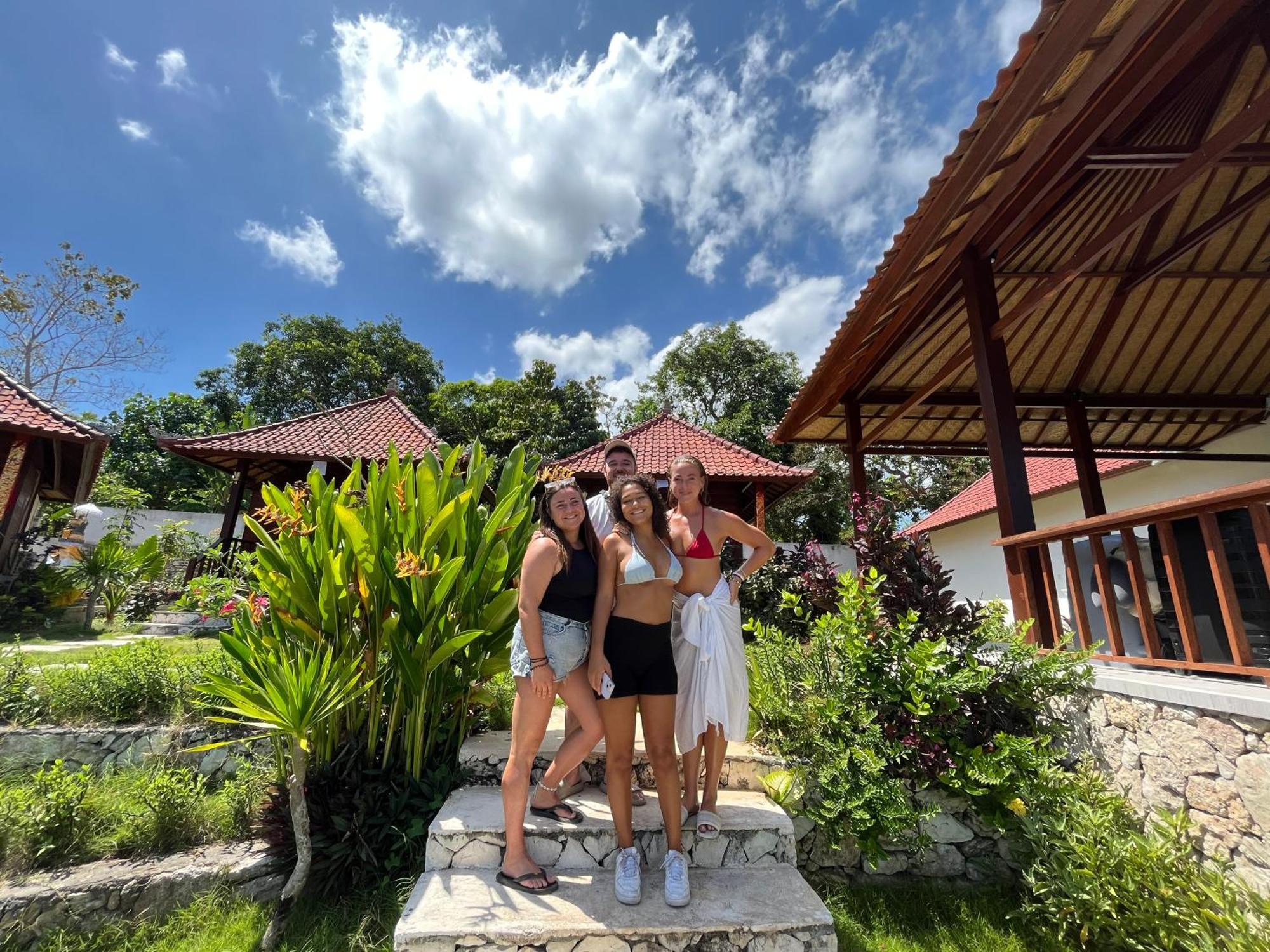 Sunset Hill Lembongan Hotel Eksteriør billede